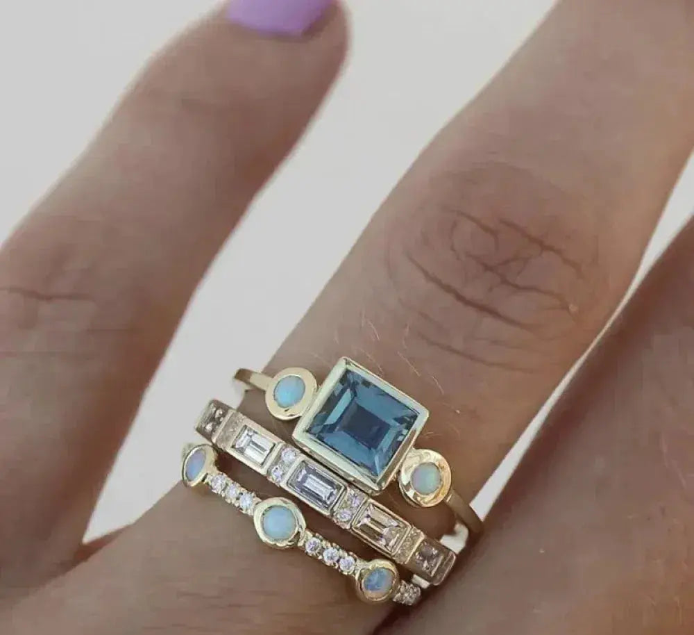 Vintage blauwe kristallen ring