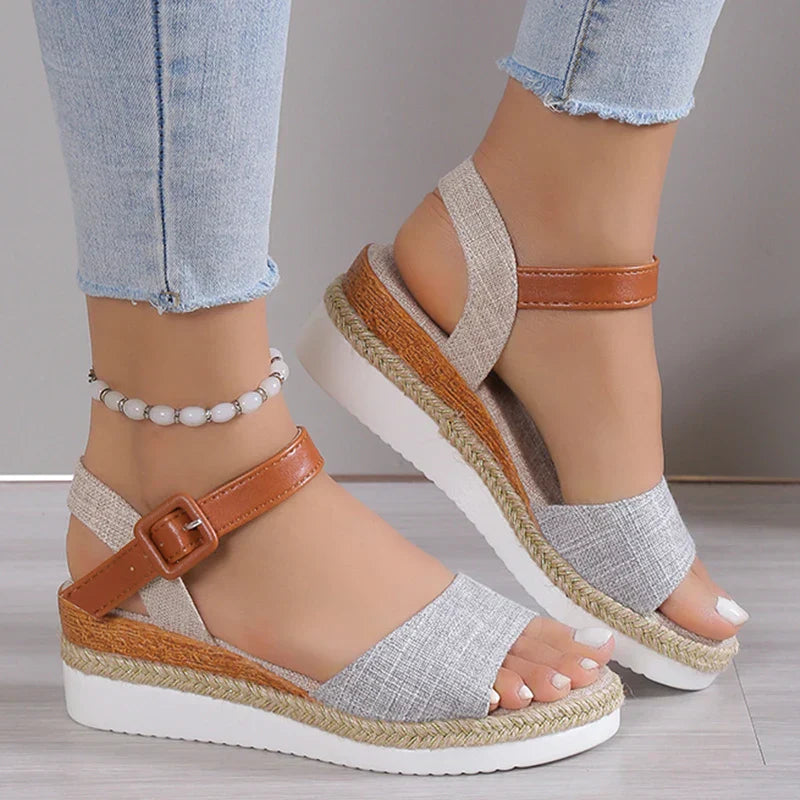 CHARLENE™ – Casual Wedge Hakken Sandalen