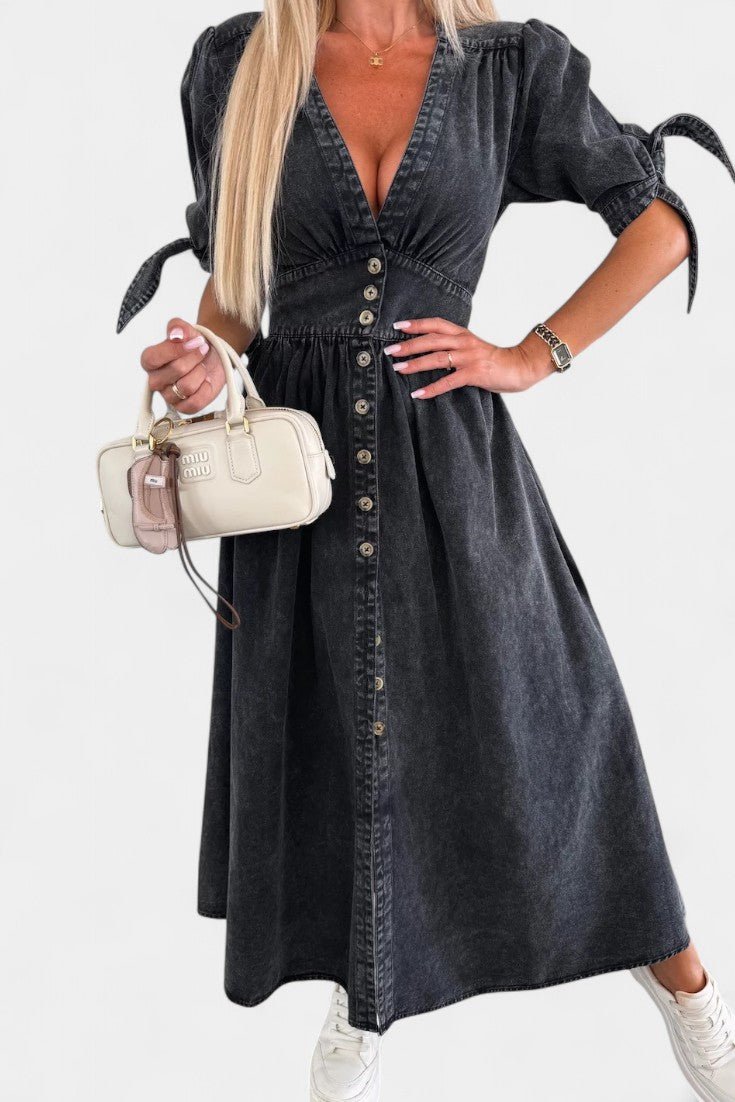 Adelina | Midi Jurk met Knopen en V-hals